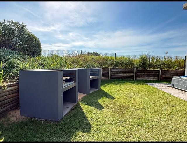 2 BEDROOM TOWNHOUSE FOR SALE IN SALT ROCK